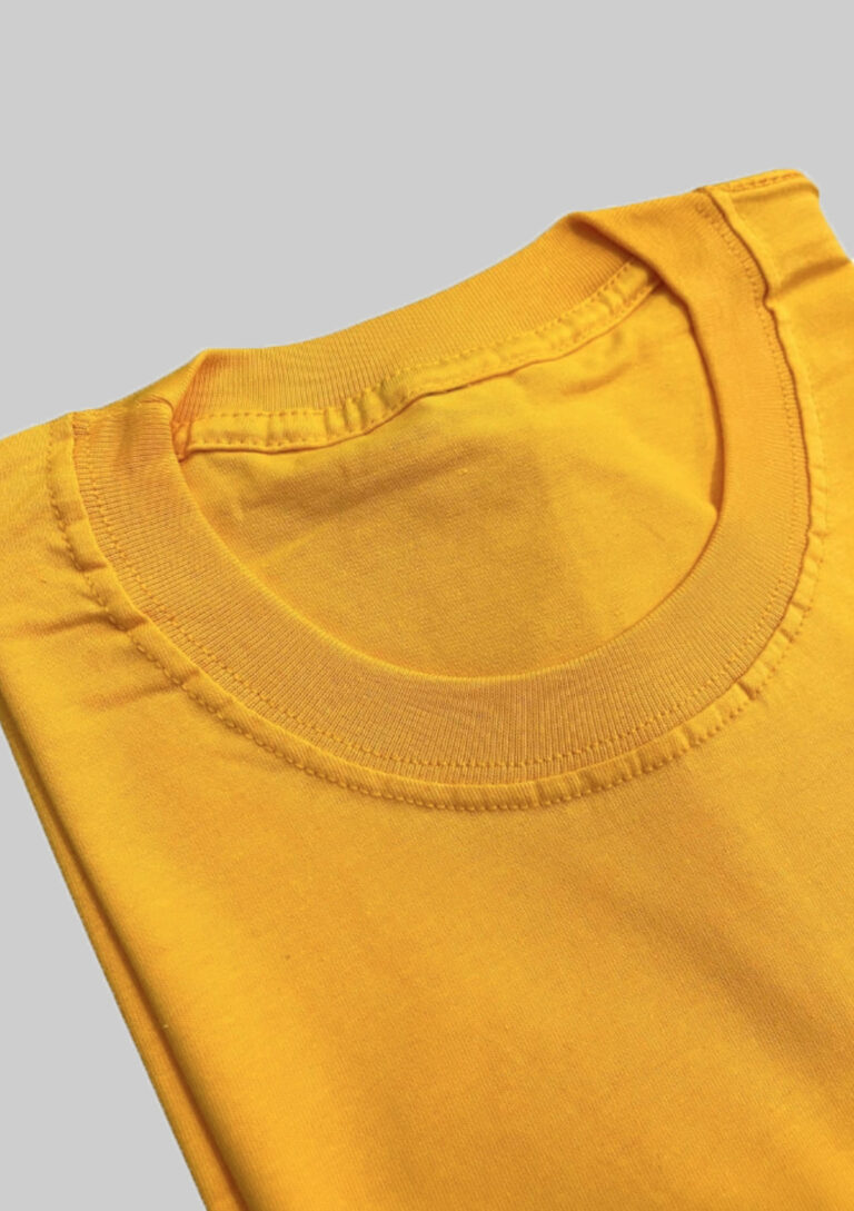 remera_peinado_amarilla